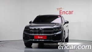 Volkswagen Touareg 3.0 TDI R-Line 2025 года из Южной Кореи