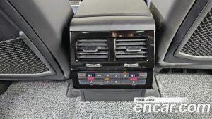 Volkswagen Touareg 3.0 TDI R-Line 2025 года из Южной Кореи