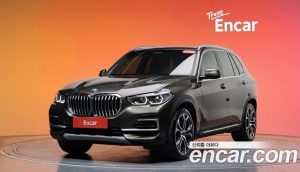 BMW X5 xDrive 40i xLine 2023 года из Южной Кореи