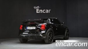 Mini Cooper Convertible JCW 2024 года из Южной Кореи