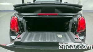 Mini Cooper Convertible JCW 2024 года из Южной Кореи