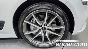 Genesis G70 Бензин 2.5T 4WD 2025 года из Южной Кореи