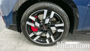 Mini Countryman ALL4 JCW First Edition 2025 года из Южной Кореи