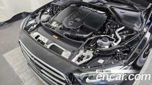 Mercedes-Benz E-Class E220d 4MATIC Exclusive 2025 года из Южной Кореи
