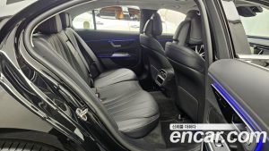 Mercedes-Benz E-Class E220d 4MATIC Exclusive 2025 года из Южной Кореи