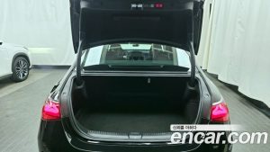 Mercedes-Benz E-Class E220d 4MATIC Exclusive 2025 года из Южной Кореи