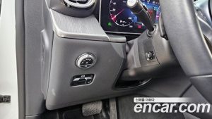 Mercedes-Benz GLC-Class GLC220 d 4MATIC 2023 года из Южной Кореи