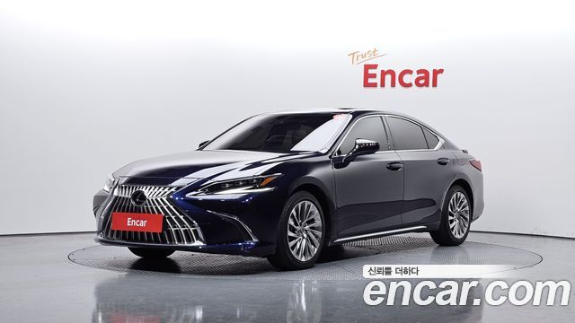 Lexus ES Executive 2026 года из Кореи