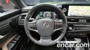 Lexus ES Executive 2026 года из Южной Кореи