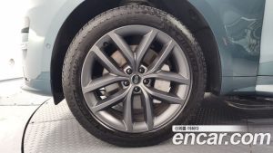 Land Rover Range Rover Sport P550E Dynamic HSE 2025 года из Южной Кореи