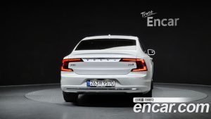 Volvo S90 B6 AWD ULTIMATE Bright 2023 года из Южной Кореи
