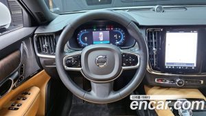 Volvo S90 B6 AWD ULTIMATE Bright 2023 года из Южной Кореи