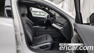 BMW 5-Series 530i xDrive M Sport 2024 года из Южной Кореи