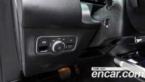 Mercedes-Benz EQB EQB300 4MATIC 2023 года из Южной Кореи
