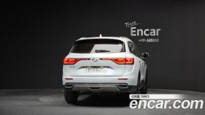 Renault-KoreaSamsung QM6 2.0 GDe LE Signature 2WD 2023 года из Южной Кореи