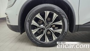 Renault-KoreaSamsung QM6 2.0 GDe LE Signature 2WD 2023 года из Южной Кореи