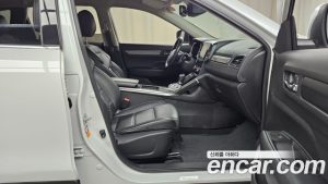 Renault-KoreaSamsung QM6 2.0 GDe LE Signature 2WD 2023 года из Южной Кореи