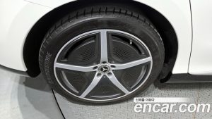 Mercedes-Benz EQE EQE350 4MATIC 2023 года из Южной Кореи