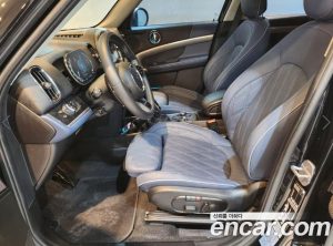 Mini Countryman ALL4 CLASSIC COMFORT PACK 2023 года из Южной Кореи