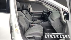Volkswagen Golf 2.0 TDI Prestige 2022 года из Южной Кореи