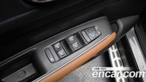 Renault-KoreaSamsung QM6 2.0 GDe RE 2WD 2024 года из Южной Кореи