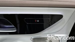 Mercedes-Benz EQE EQE350 4MATIC 2023 года из Южной Кореи