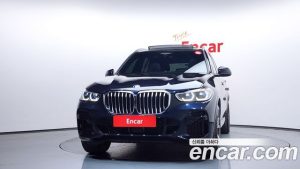 BMW X5 xDrive 40i M Sport 2023 года из Южной Кореи