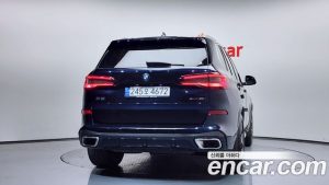 BMW X5 xDrive 40i M Sport 2023 года из Южной Кореи