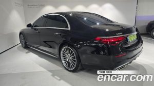Mercedes-Benz S-Class S500 4MATIC 2025 года из Южной Кореи