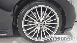 Mercedes-Benz S-Class S500 4MATIC 2025 года из Южной Кореи