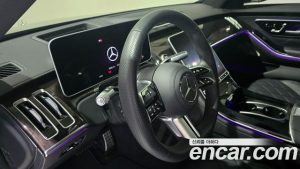 Mercedes-Benz S-Class S500 4MATIC 2025 года из Южной Кореи