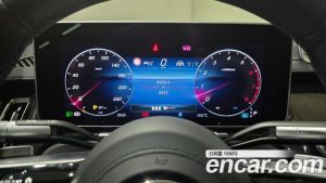 Mercedes-Benz S-Class S500 4MATIC 2025 года из Южной Кореи