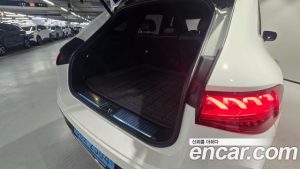 Mercedes-Benz EQE EQE500 4MATIC Lunch Edition 2023 года из Южной Кореи