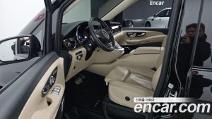 Mercedes-Benz V-Class V300 CDI 2024 года из Южной Кореи