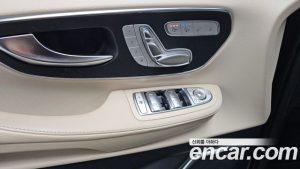 Mercedes-Benz V-Class V300 CDI 2024 года из Южной Кореи