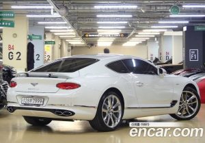 Bentley Continental 4.0 GT Azure 2023 года из Южной Кореи