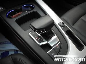 Audi A4 40 TFSI 2023 года из Южной Кореи