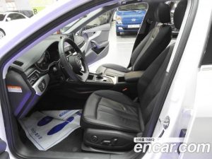 Audi A4 40 TFSI 2023 года из Южной Кореи