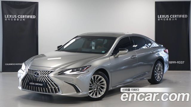 Lexus ES Executive 2026 года из Кореи