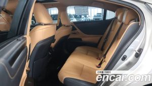 Lexus ES Executive 2026 года из Южной Кореи