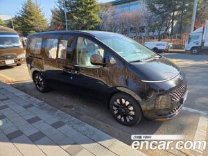 Hyundai Staria 4WD Lounge 7-Seater 2025 года из Южной Кореи