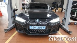 BMW i4 eDrive40 M Sport PRO 2024 года из Южной Кореи