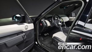 Land Rover Discovery P360 R-Dynamic SE 2023 года из Южной Кореи