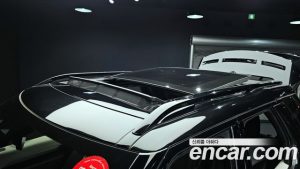 Land Rover Discovery P360 R-Dynamic SE 2023 года из Южной Кореи