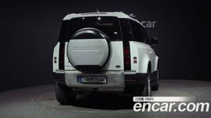 Land Rover Defender 90 D250 SE 2022 года из Южной Кореи