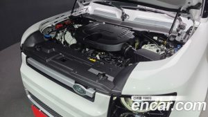 Land Rover Defender 90 D250 SE 2022 года из Южной Кореи