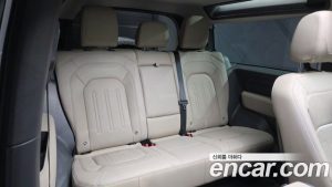Land Rover Defender 90 D250 SE 2022 года из Южной Кореи