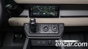 Land Rover Defender 90 D250 SE 2022 года из Южной Кореи
