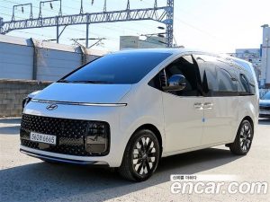 Hyundai Staria HEV 1.6 Lounge 7-Seater 2025 года из Южной Кореи