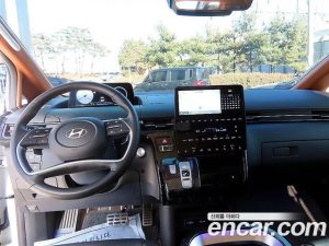 Hyundai Staria HEV 1.6 Lounge 7-Seater 2025 года из Южной Кореи